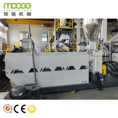 Machine à granuler du plastique pour le recyclage des flocons de granulés rigides en PP / PE