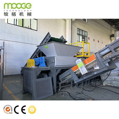 Ligne complète de broyage, lavage et recyclage de bouteilles rigides en PEHD pour la production de flocons de haute pureté avec système de séchage efficace