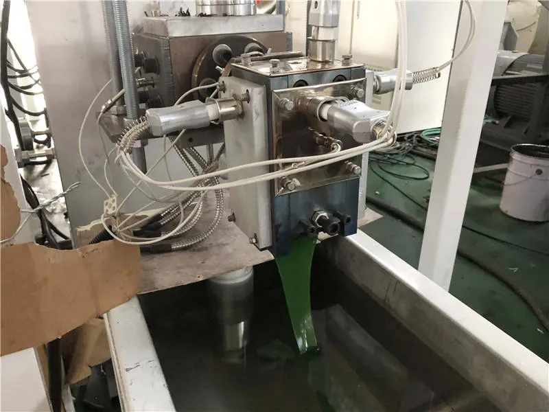 Ligne de production de bandes de fixation de PP avancée pour bandes d'emballage de haute qualité 4